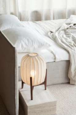 Prisma bordslampa, Dark ash-natural