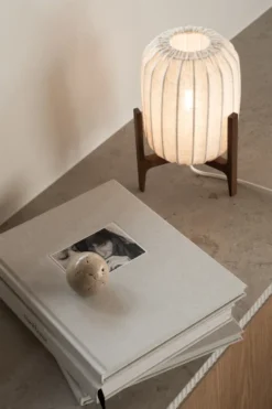 Prisma bordslampa, Dark ash-Natural, Mini Ø16x24,3 cm