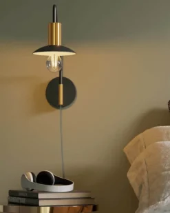 Quinn vägglampa kort, Mattsvart