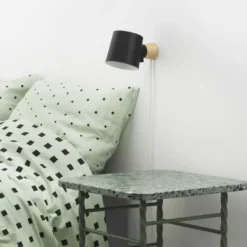 Rise vägglampa, Svart