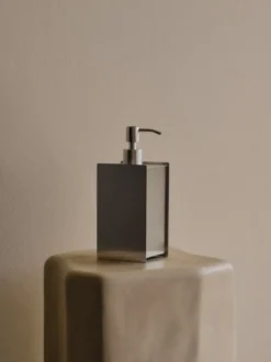 Sama tvålpump, Brushed stainless steel
