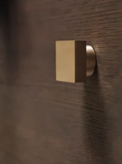 Square krok large, Brass