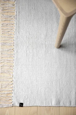 Särö matta off-white (vit), 200x300 cm