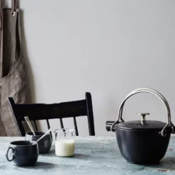 Staub tekanna rund 1,15 L, Svart