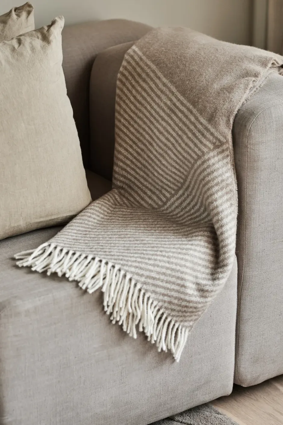 Stripes ullpläd 130x185 cm, Beige
