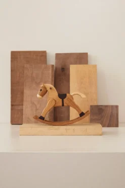 The Rocking Horse dekoration, Ek, 13,5 cm
