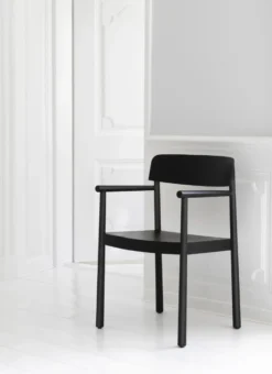 Timb karmstol med dyna, Black/ Ultra Leather - Black