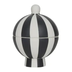 Toppu Bonbonniere, Black-white