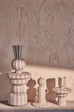 Toppu Bonbonniere, Clay
