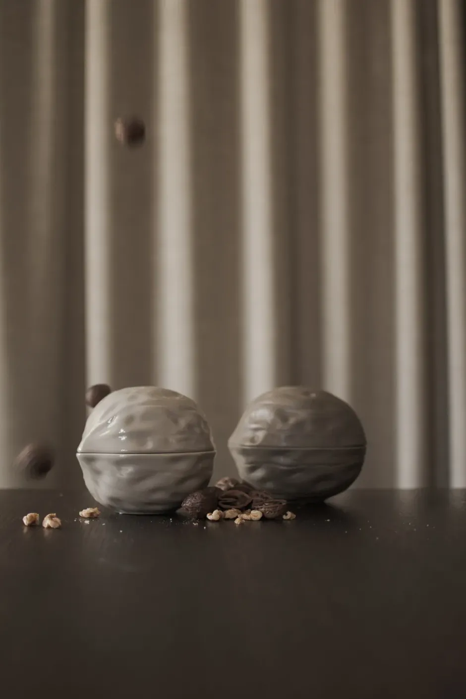 Walnut skål med lock, Dust