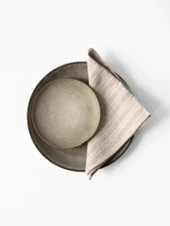 Washed linen tygservett 45x45 cm, Hazelnut stripe