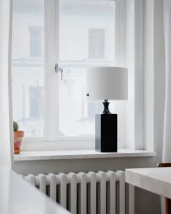 Woody bordslampa 56 cm, Svart-vit